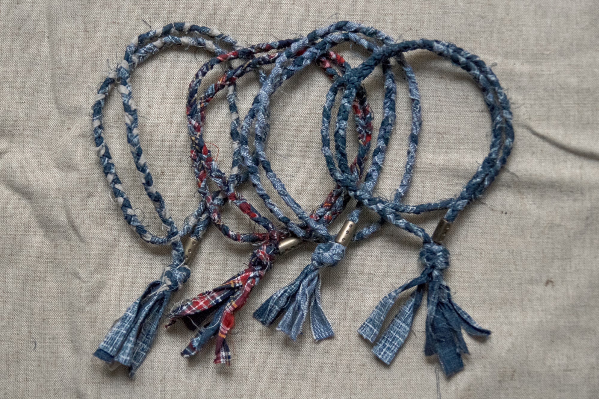 collier borali en tissus recyclés et tressé à la main en france - and-made necklace made in france - drop 2 