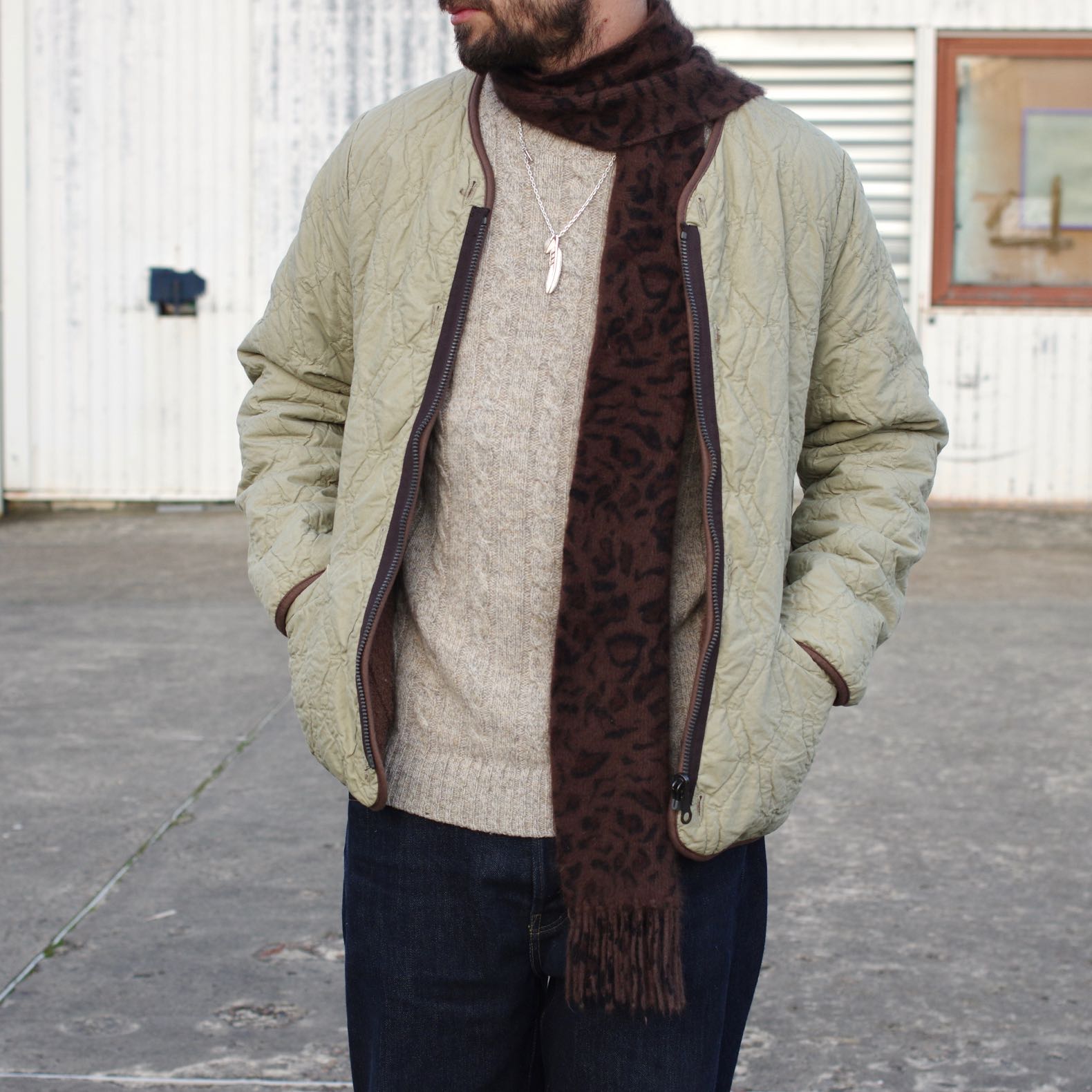 idée tenue homme hiver avec pull liane torsadé aran iles