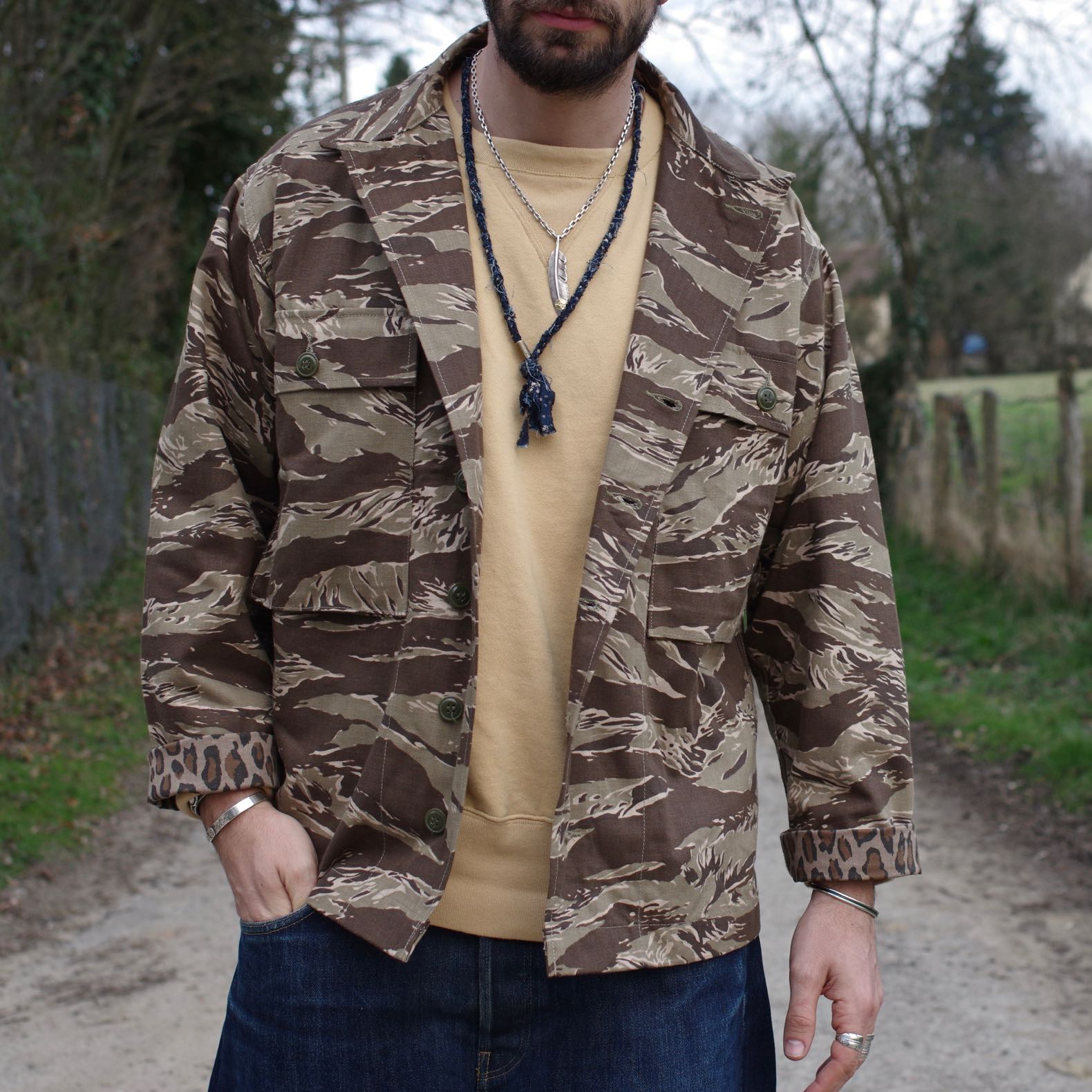 surchemise chemise militaire P43 de la marque Arashi Denim faite dans un deadstock d'une matière japonaise