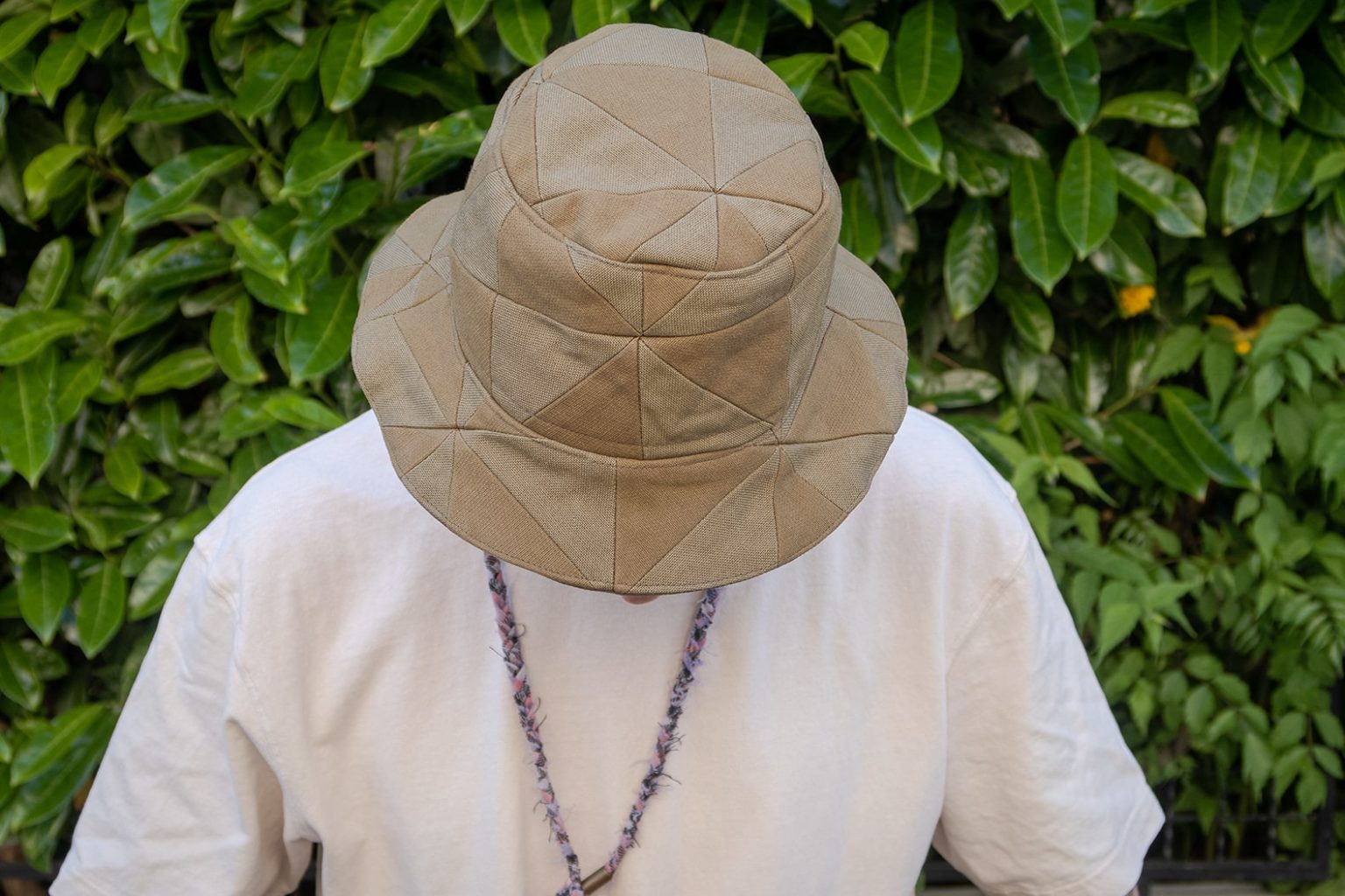 DIY coudre du patchwork et en faire un bob avec matières upcycled
