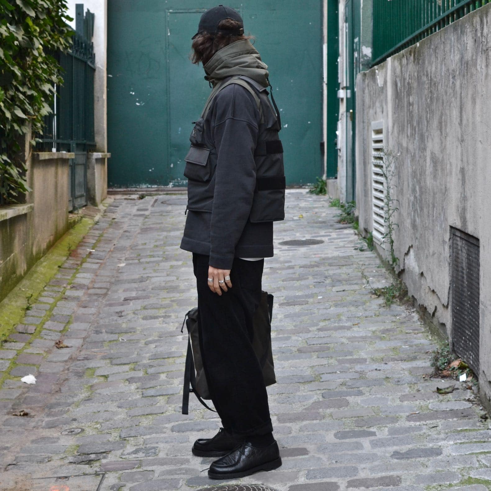 look homme techwear nobis tactical vest