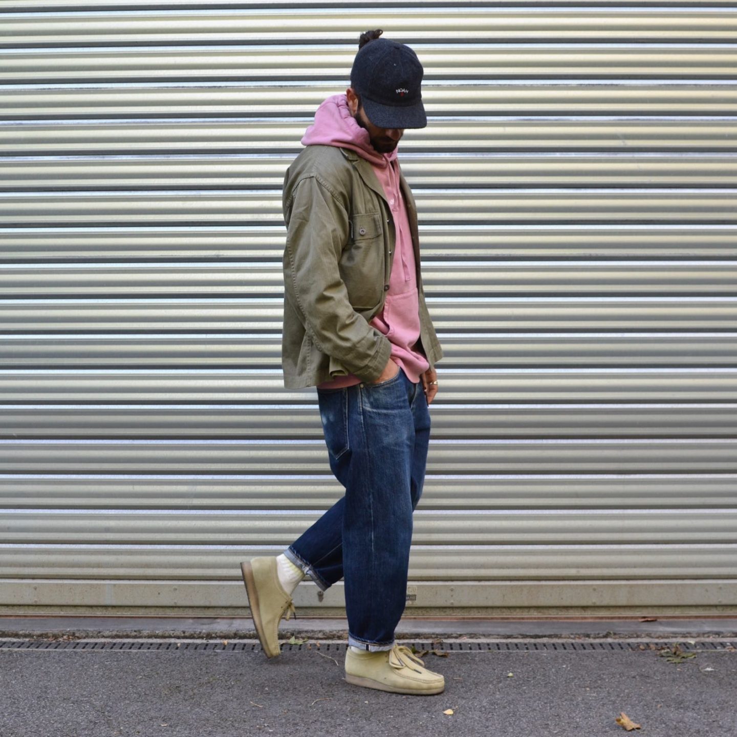 look military jacket men with clarks wallabee