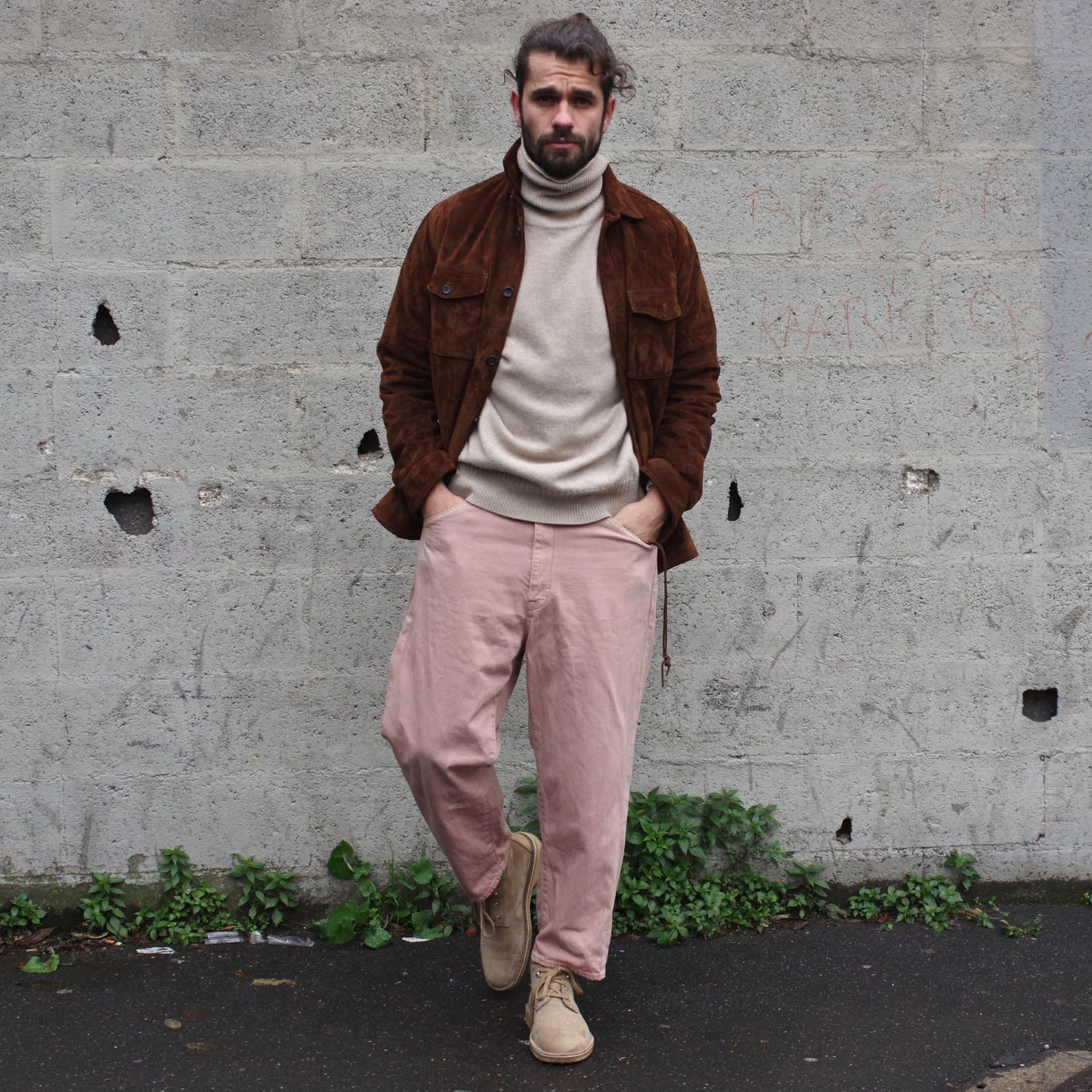 homme style chemise cuir retourné clarks desert boots