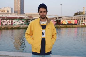 LATER et son blouson Golf jaune style harrington