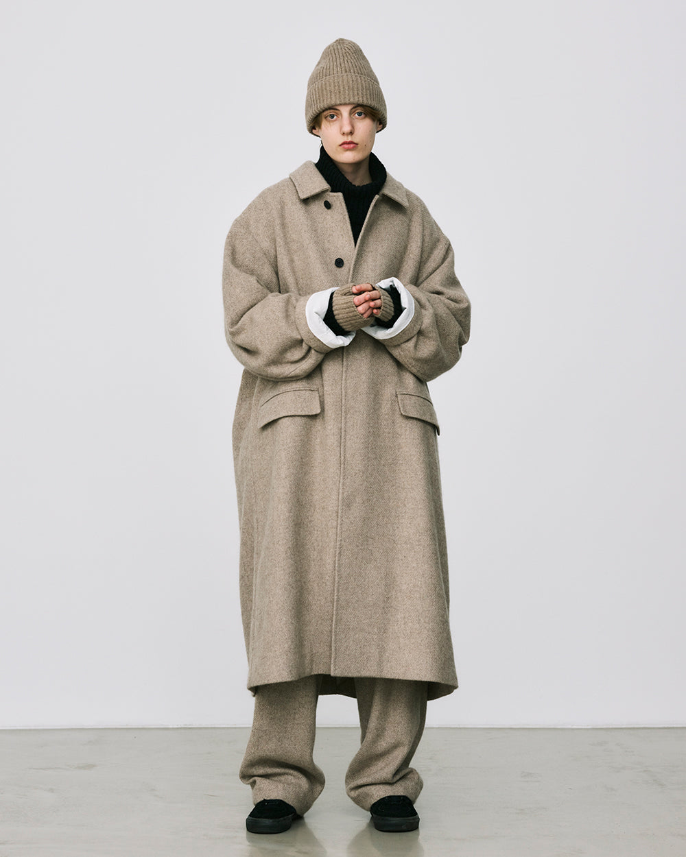 aton tokyo fw22 cashmere coat