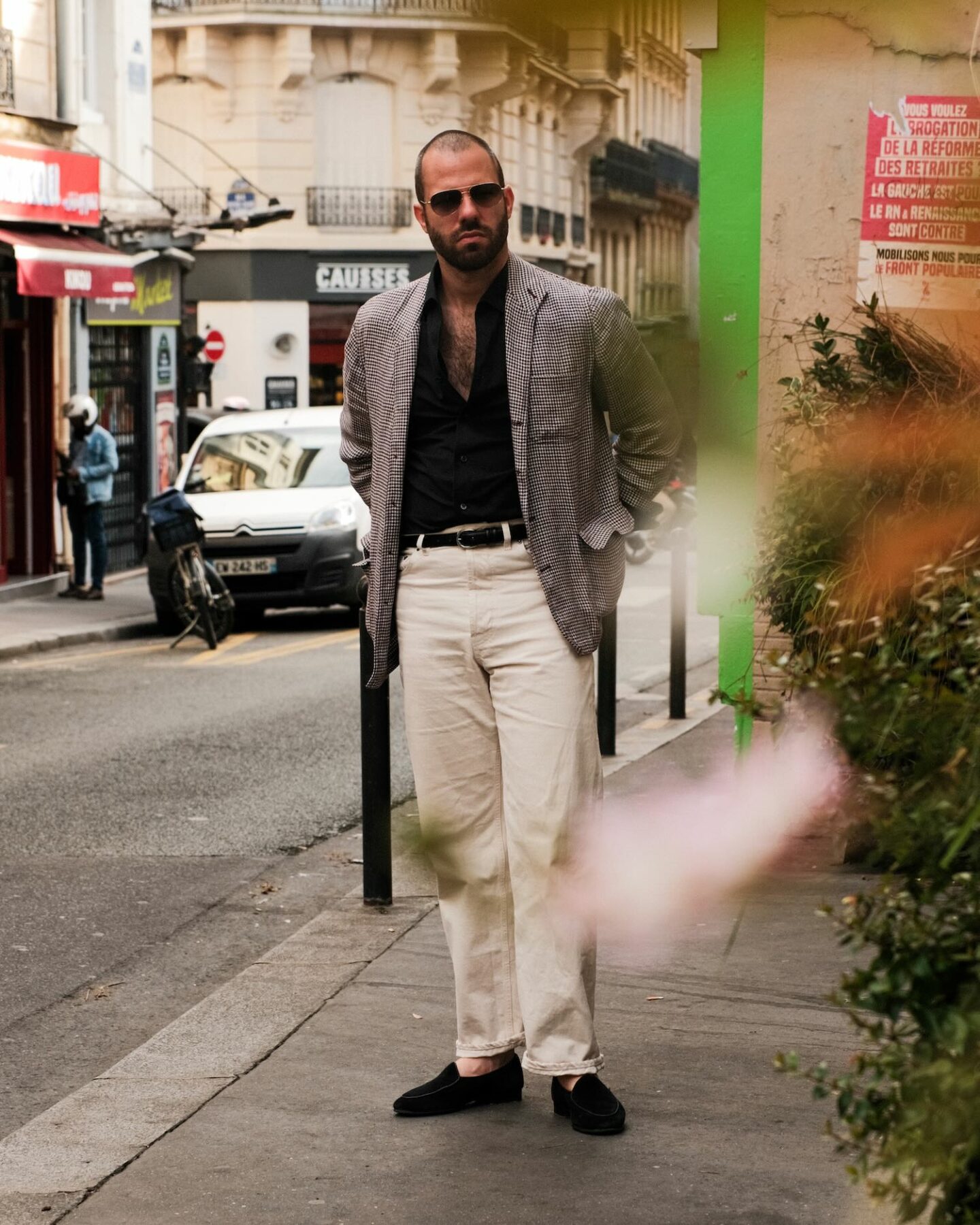 style-soft-tailoring-blazer-depareille-pentalon-blanc-mocassins