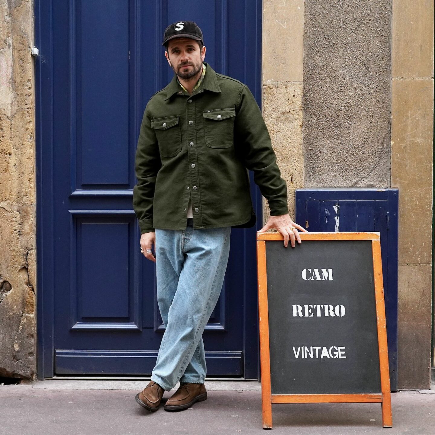 look street heritage style avec une cpo shirt moleskin de Pike brothers, un jean taille haute Borali et des boots Astorflex Deukeflex rubber