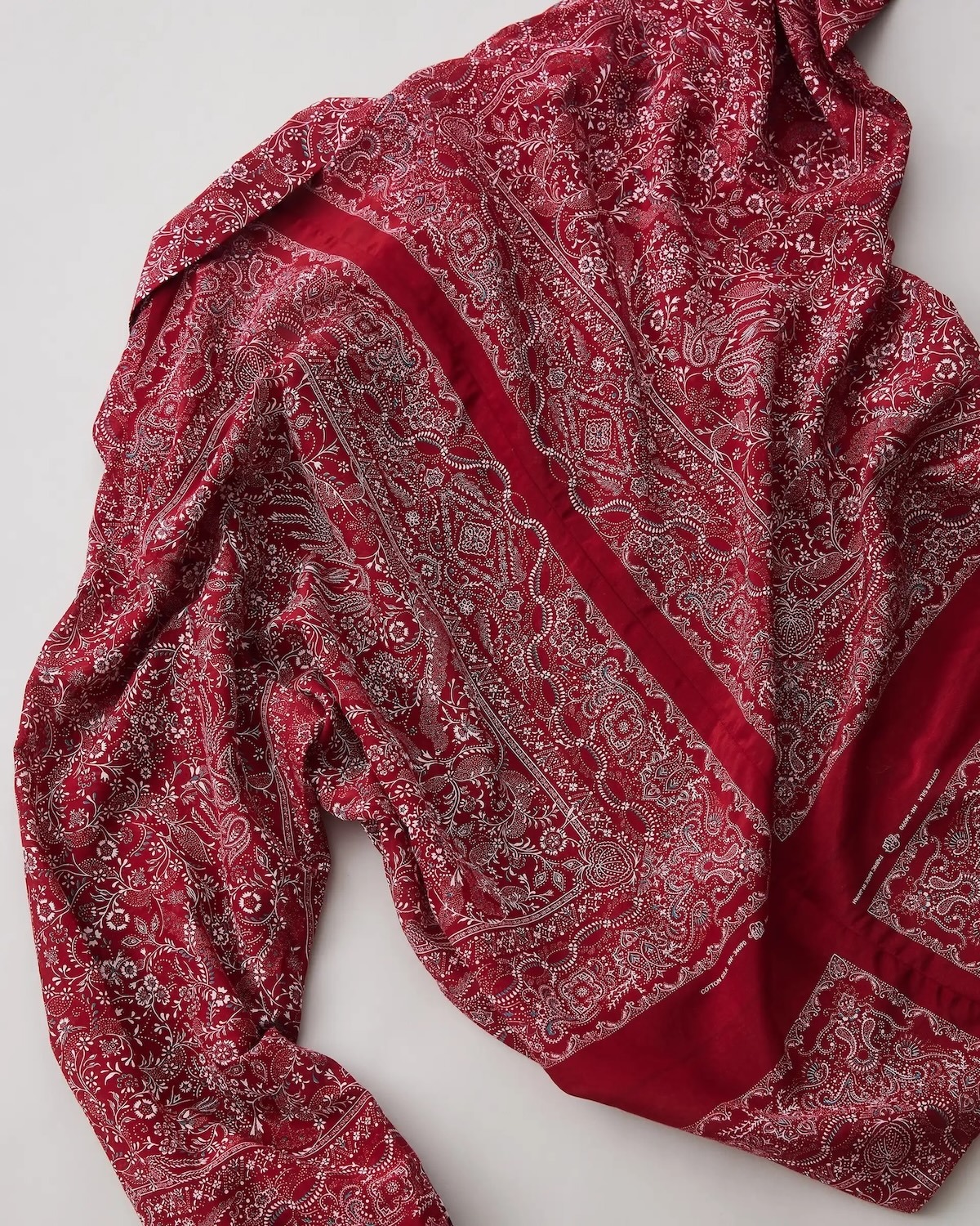 Paisley shirt bandana red