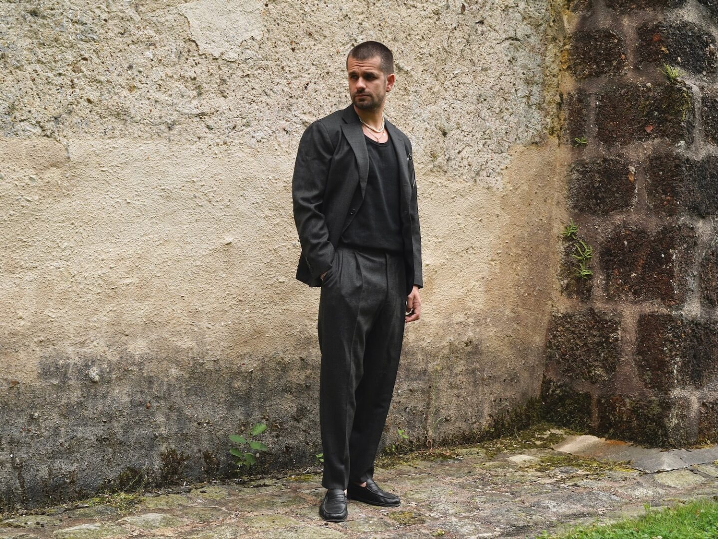 costume sur mesure par Les Francs tireurs en tissu sopravisso loro piana