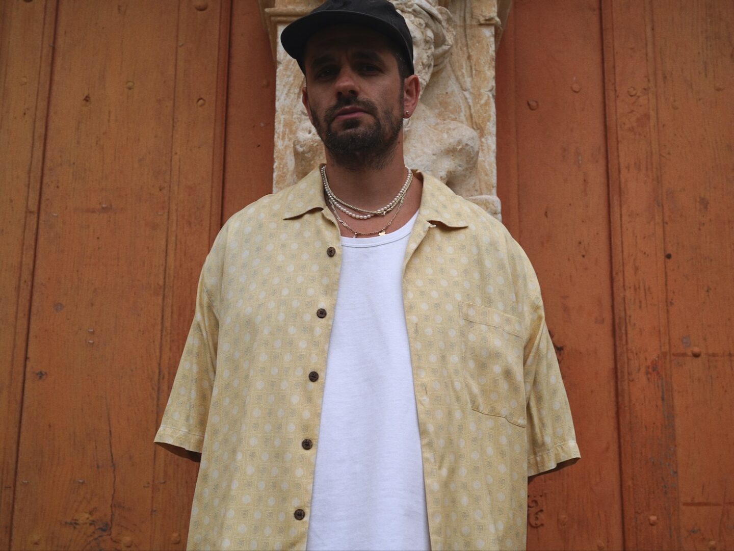 débardeur oversize de la collaboration entre Maison Cornichon et Borasification