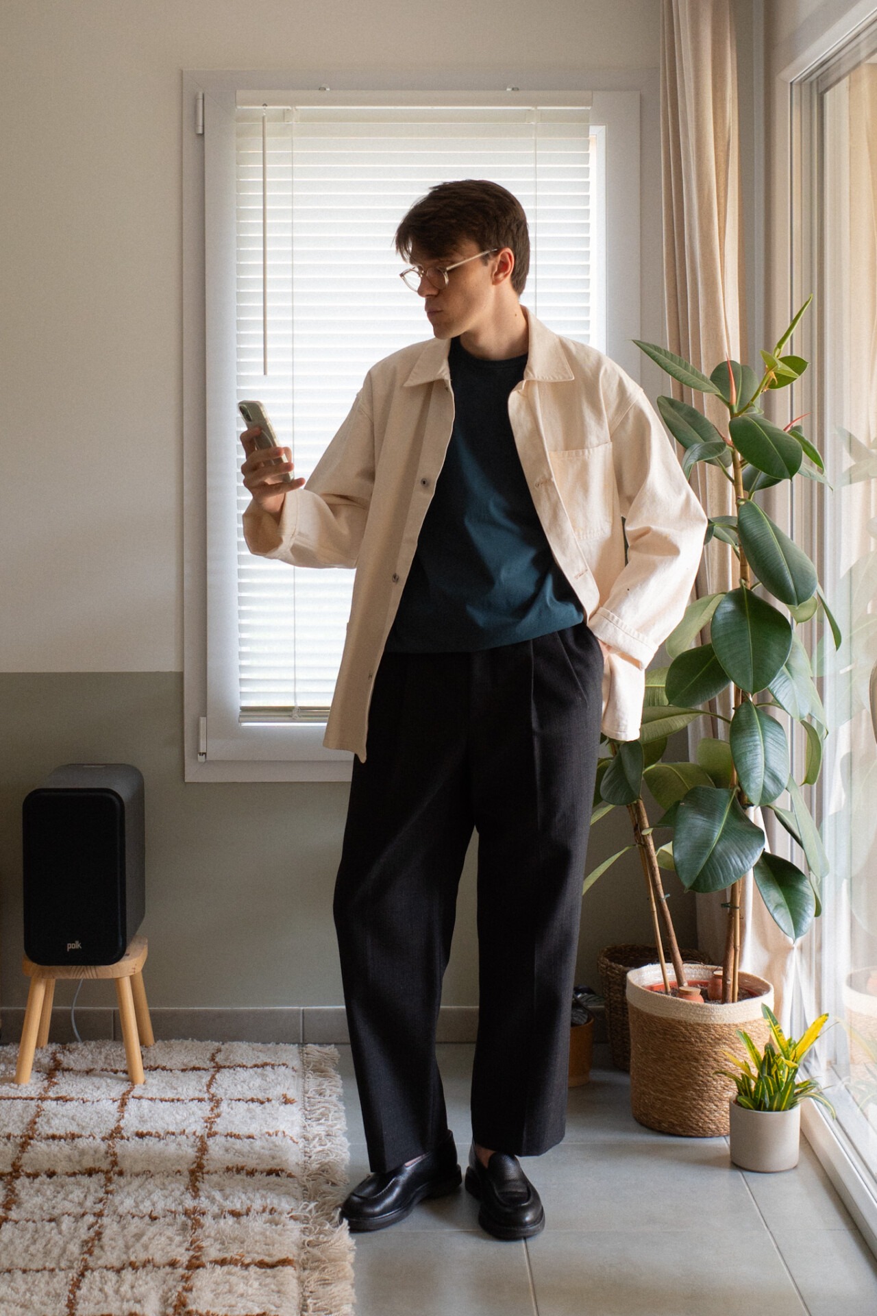 yoko sakamoto marque veste chore jacket denim fade white ecrue tenue homme workwear chic japon