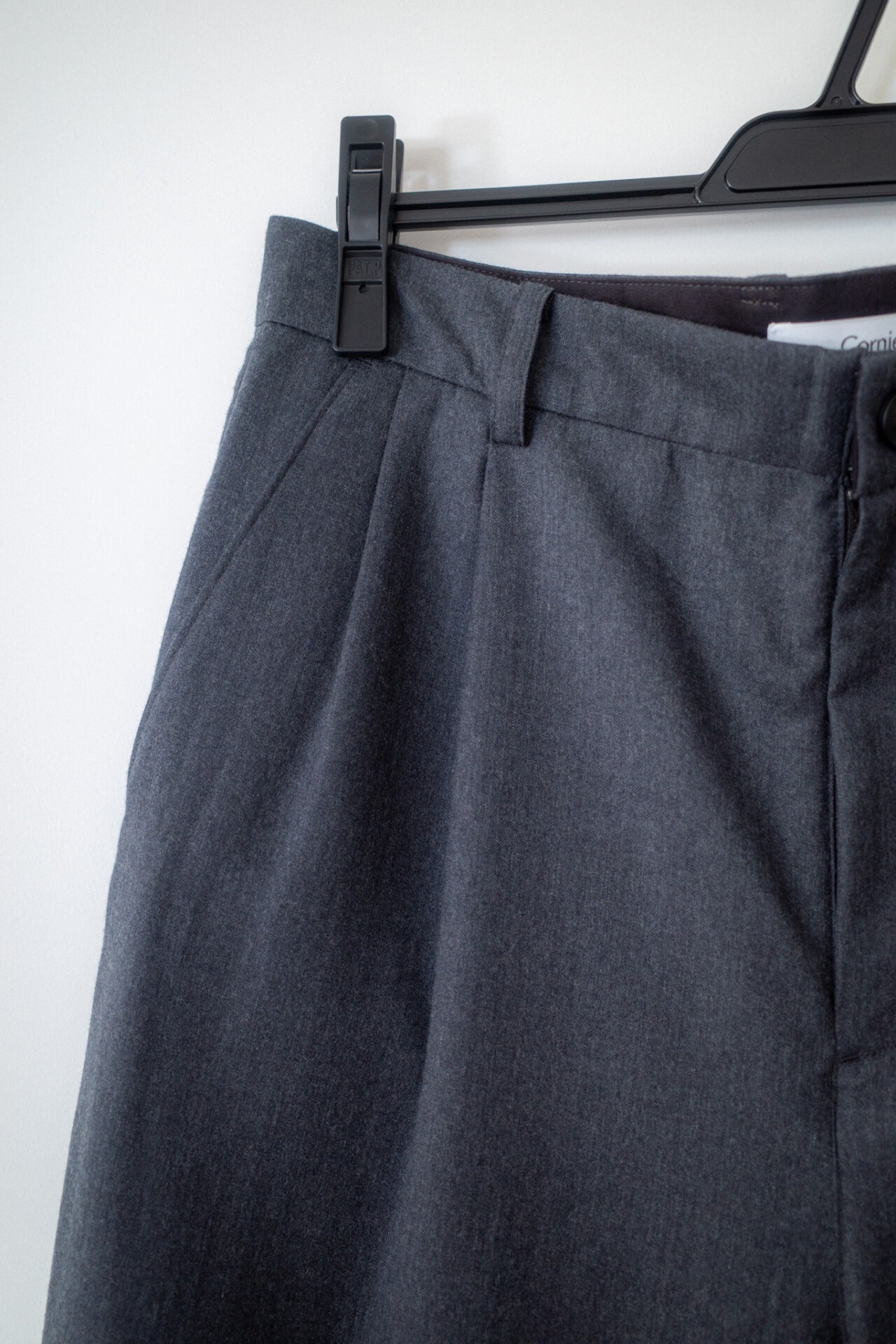 Cornier marque Super130’S Worsted Wool Light Milled Wide Pants