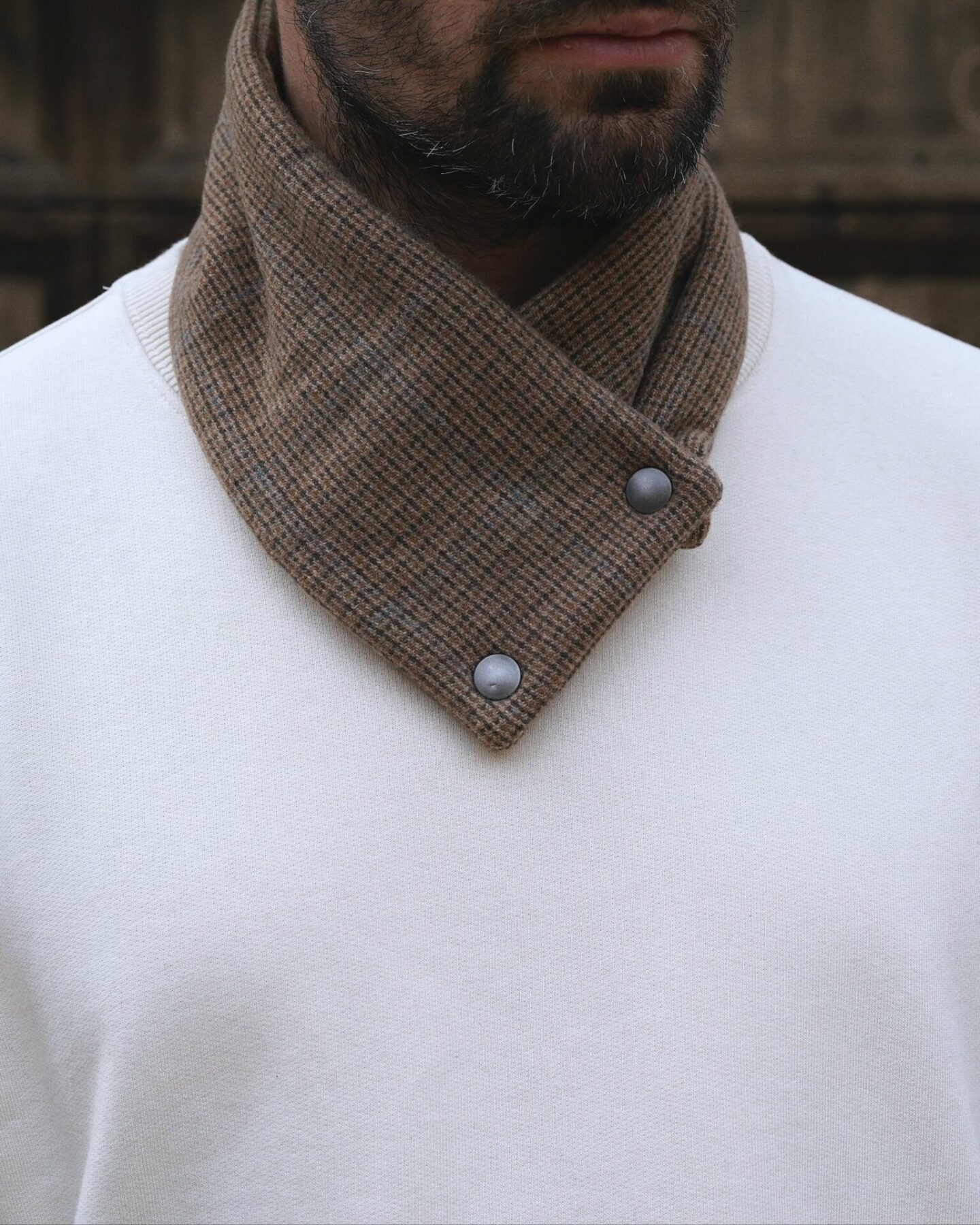 borali prot&egrave;ge-cou dit intercollar en laine et cachemire