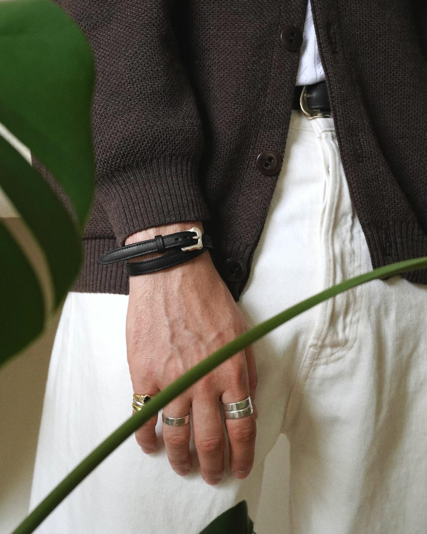 bracelet en cuir double tour avec boucle en argent massif de la collaboration entre Laperruque et Memowa