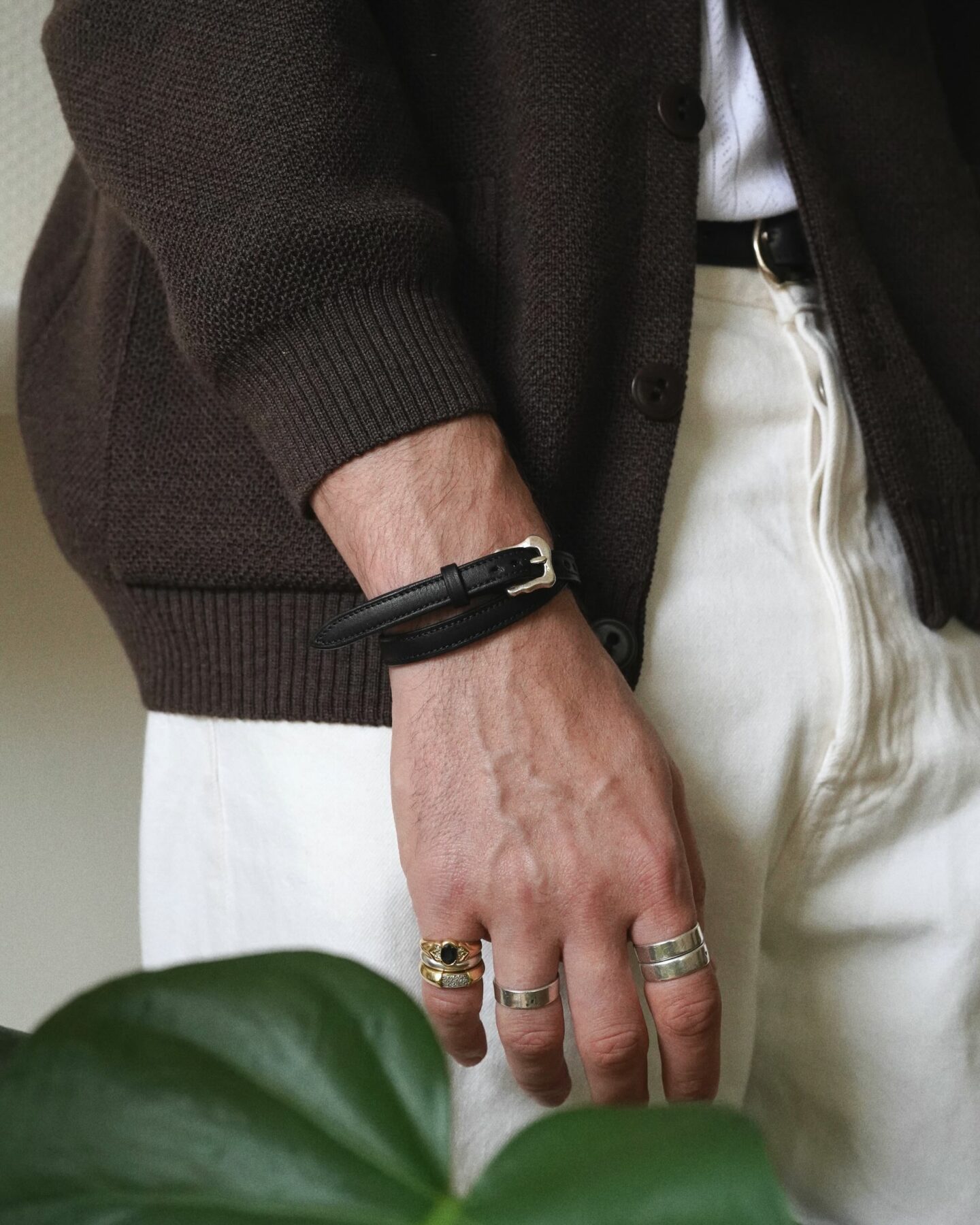 bracelet en cuir double tour avec boucle en argent massif de la collaboration entre Laperruque et Memowa