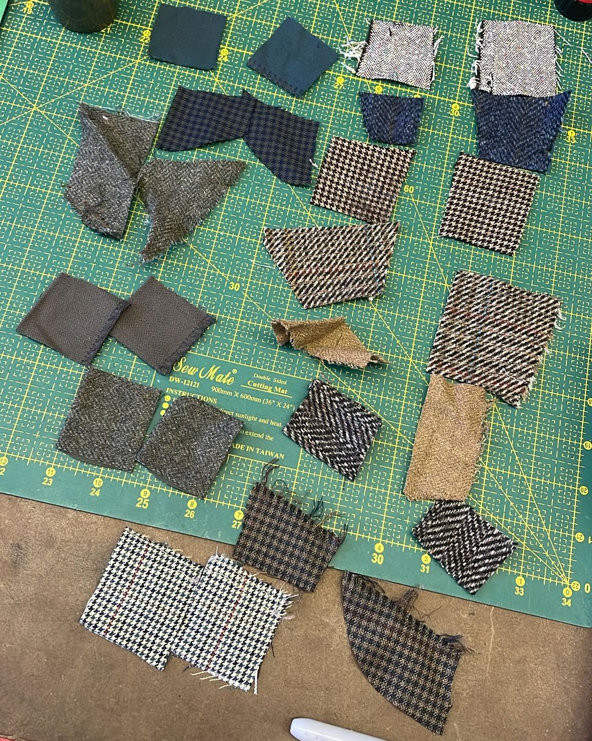 coupons de tissu de laine upcycl&eacute; de veste de costume vintage