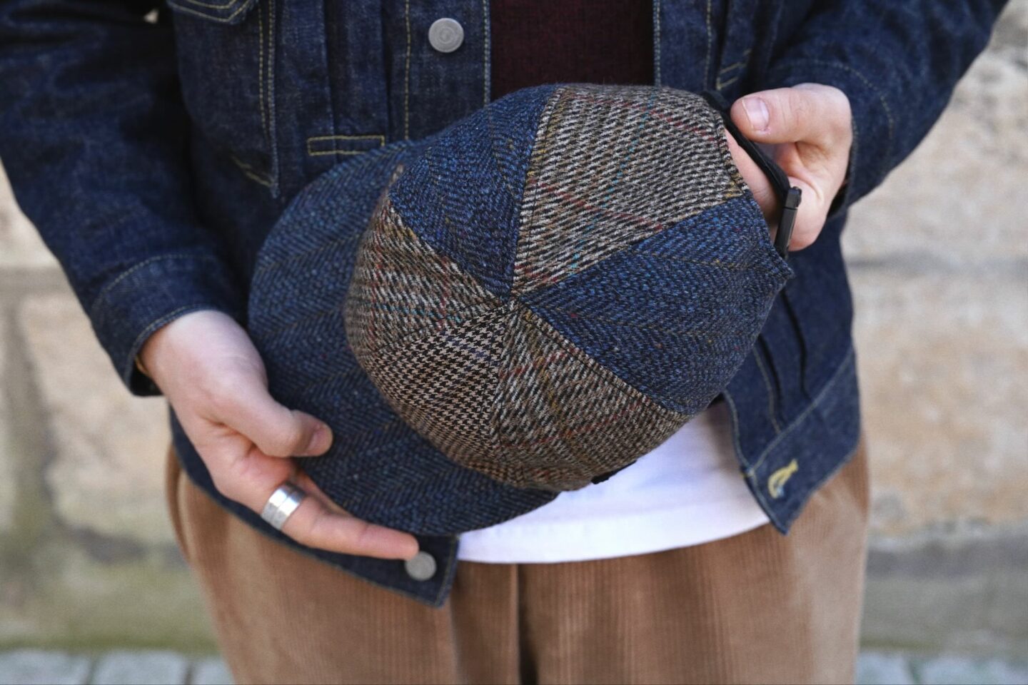 casquette artisanale faite &agrave; la main en aptchwork d elaine et sign&eacute; de la collection MOSAIC de la marque Atelier DNHN