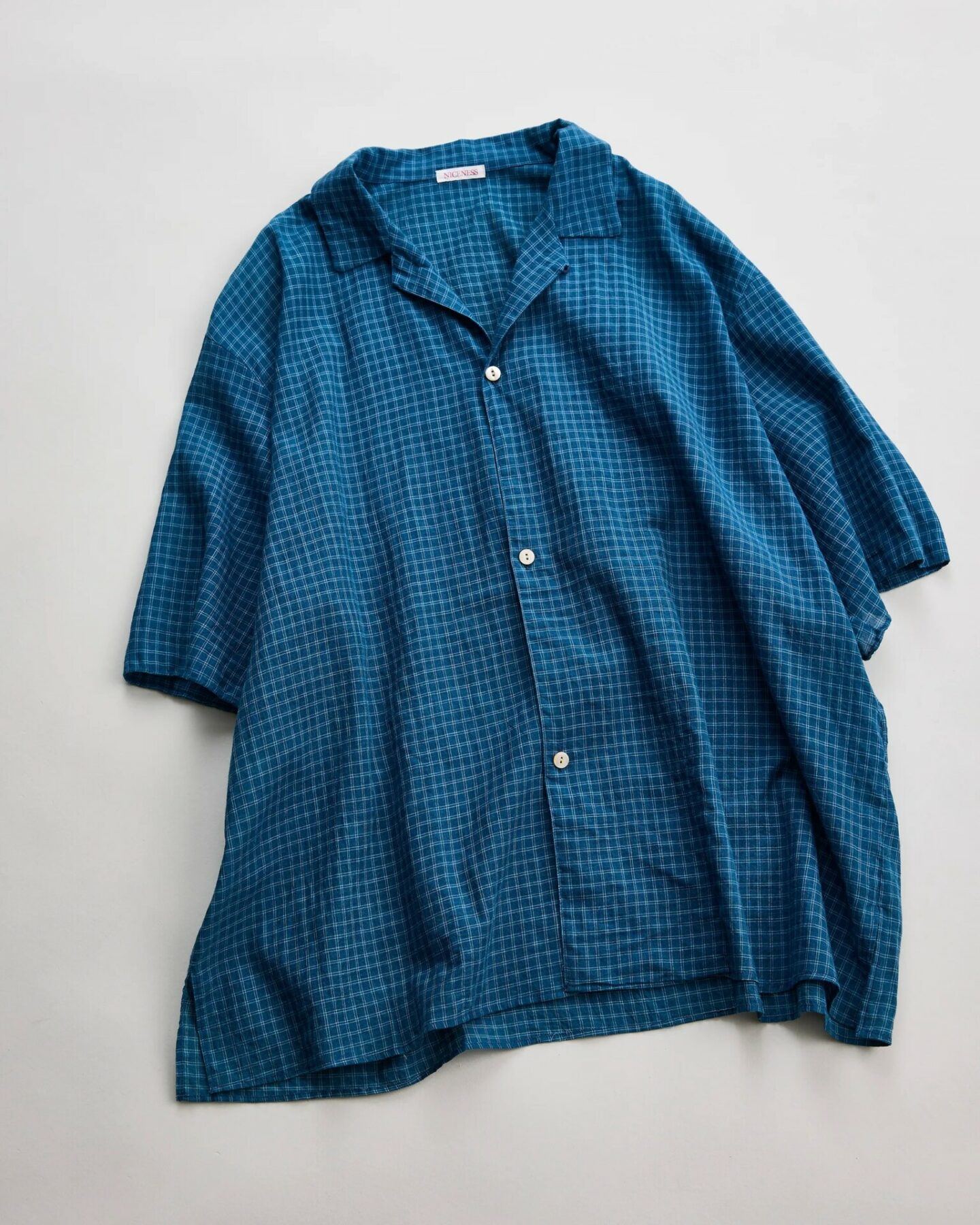 vestiaire estival homme Niceness marque japonaise chemise manches courtes Joshua indigo